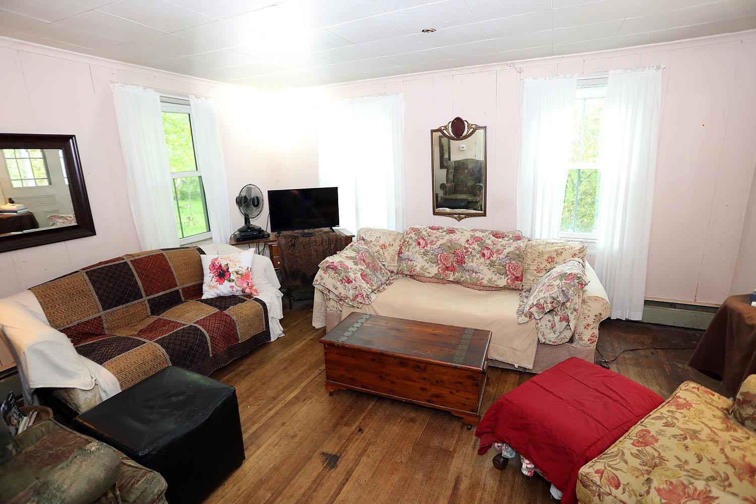 12 Henderson Road, Hankins, New York image 13
