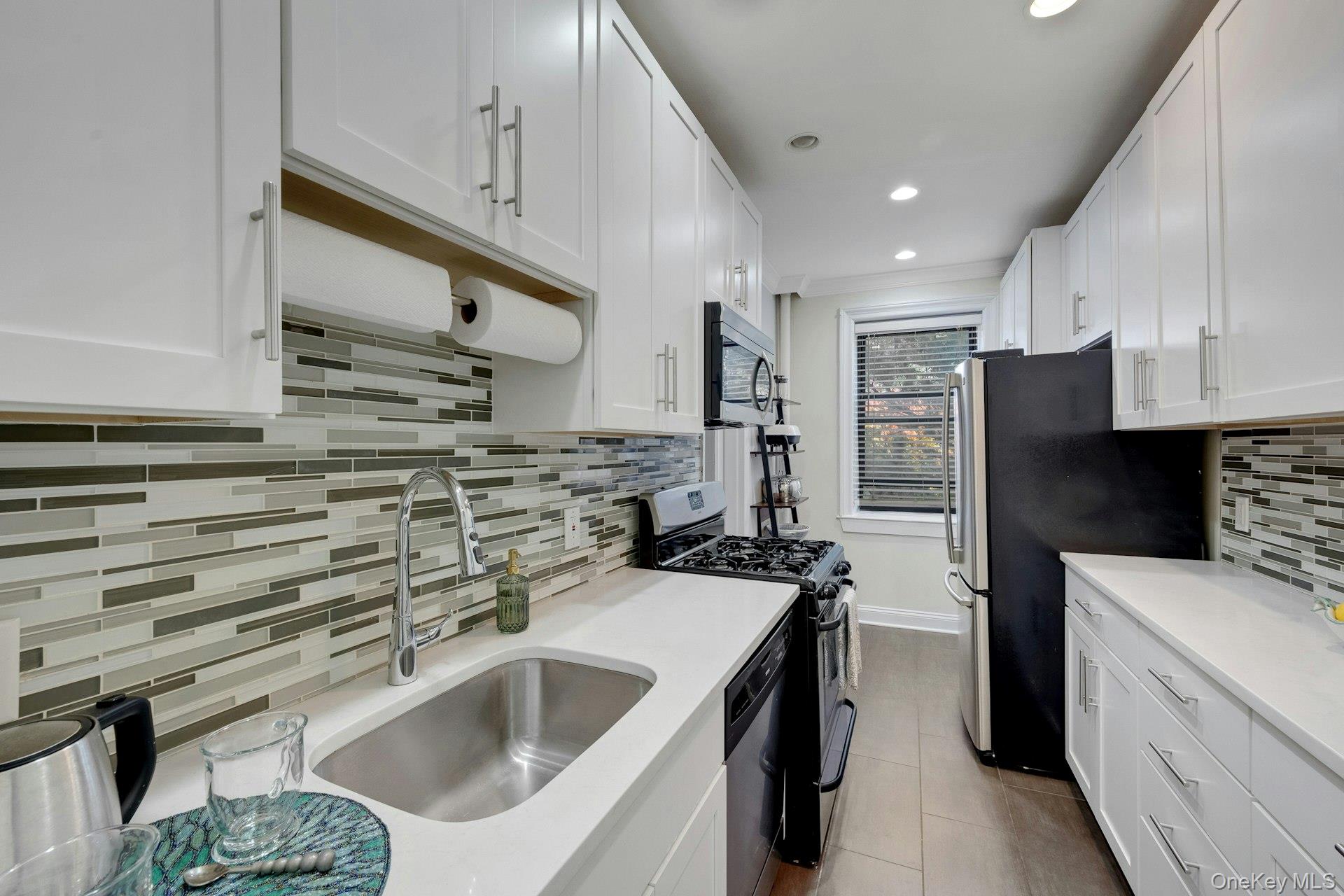 68 E Hartsdale Avenue 5M