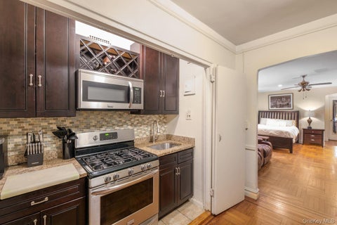 Homes For Sale - 860 Grand Concourse #4J<br/> Bronx, NY 10451