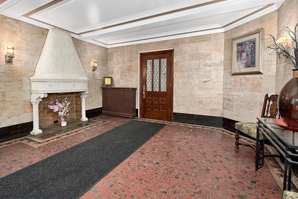 151 Centre Avenue #5D, New Rochelle, New York image 16