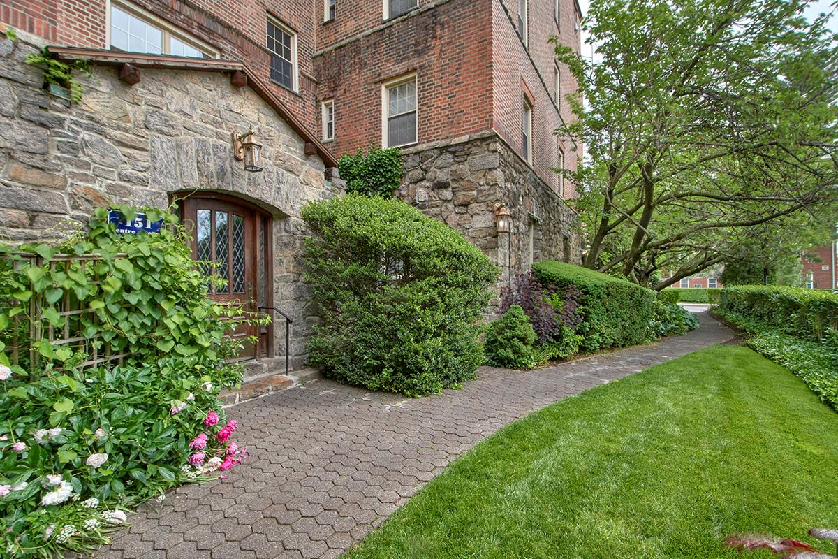 151 Centre Avenue #5D, New Rochelle, New York image 3