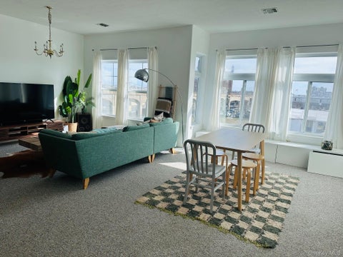 Apartment For Rent - 244 Beach Breeze Place #B<br/> Arverne, NY 11692