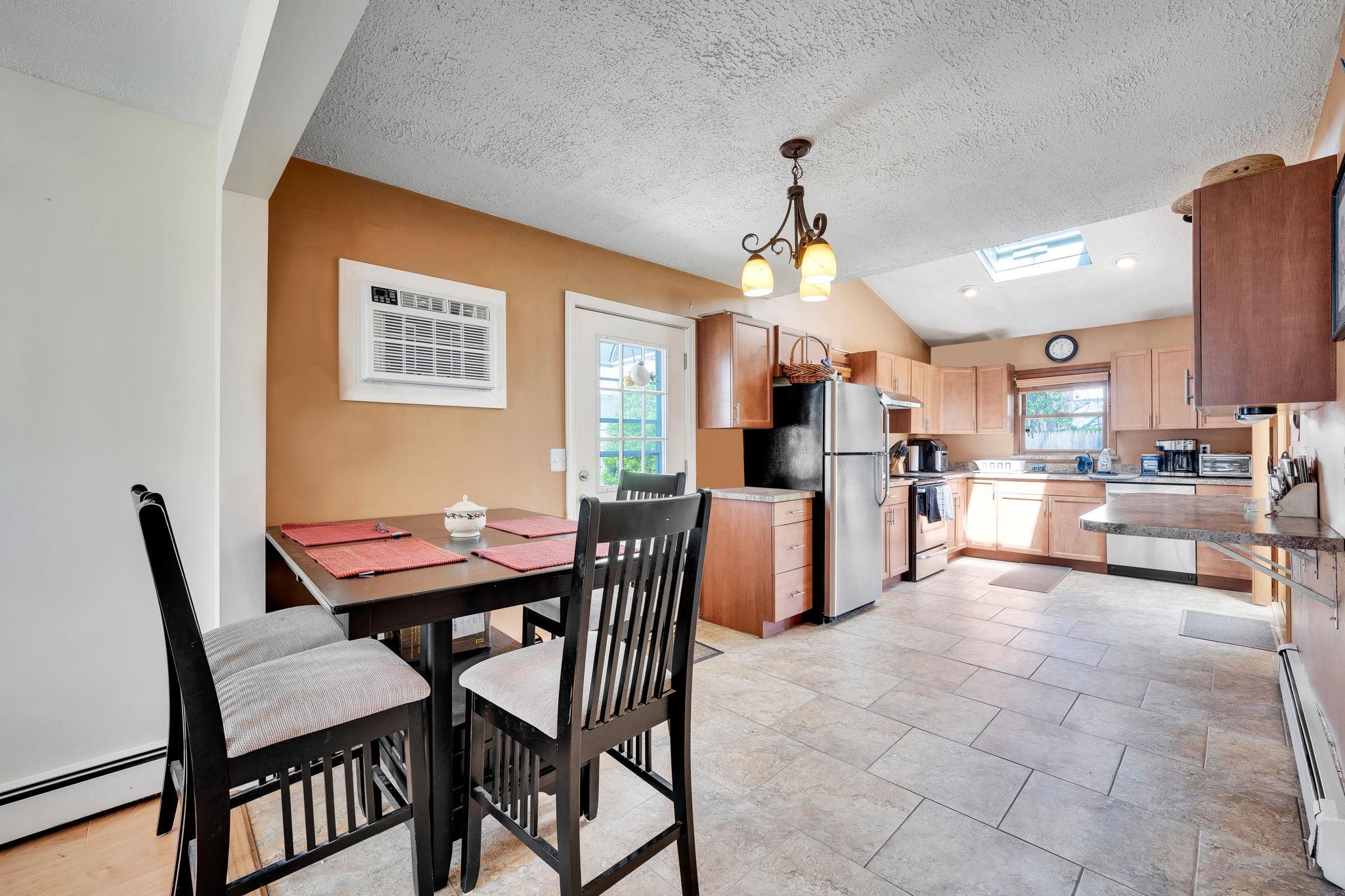 639 Robin Court, West Hempstead, Florida image 5