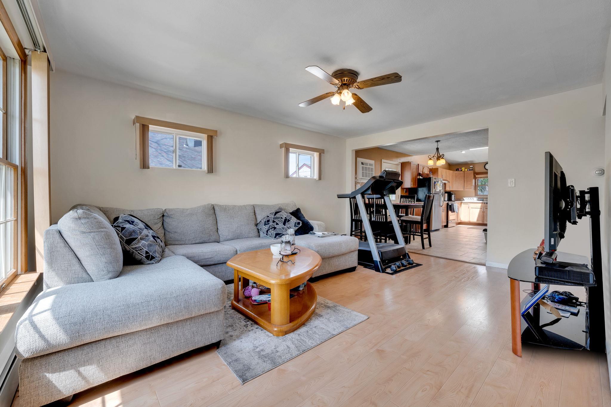 639 Robin Court, West Hempstead, Florida image 4