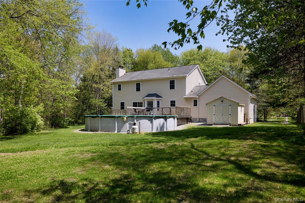 Photo of 1355 Route 82, Hopewell Junction, NY 12533 (MLS # 990912)