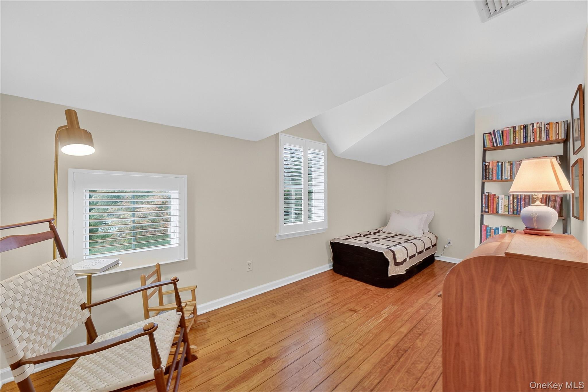 Croton-On-Hudson, New York 10520, United States, 5 Bedrooms Bedrooms, ,3 BathroomsBathrooms,Residential,Active,216679