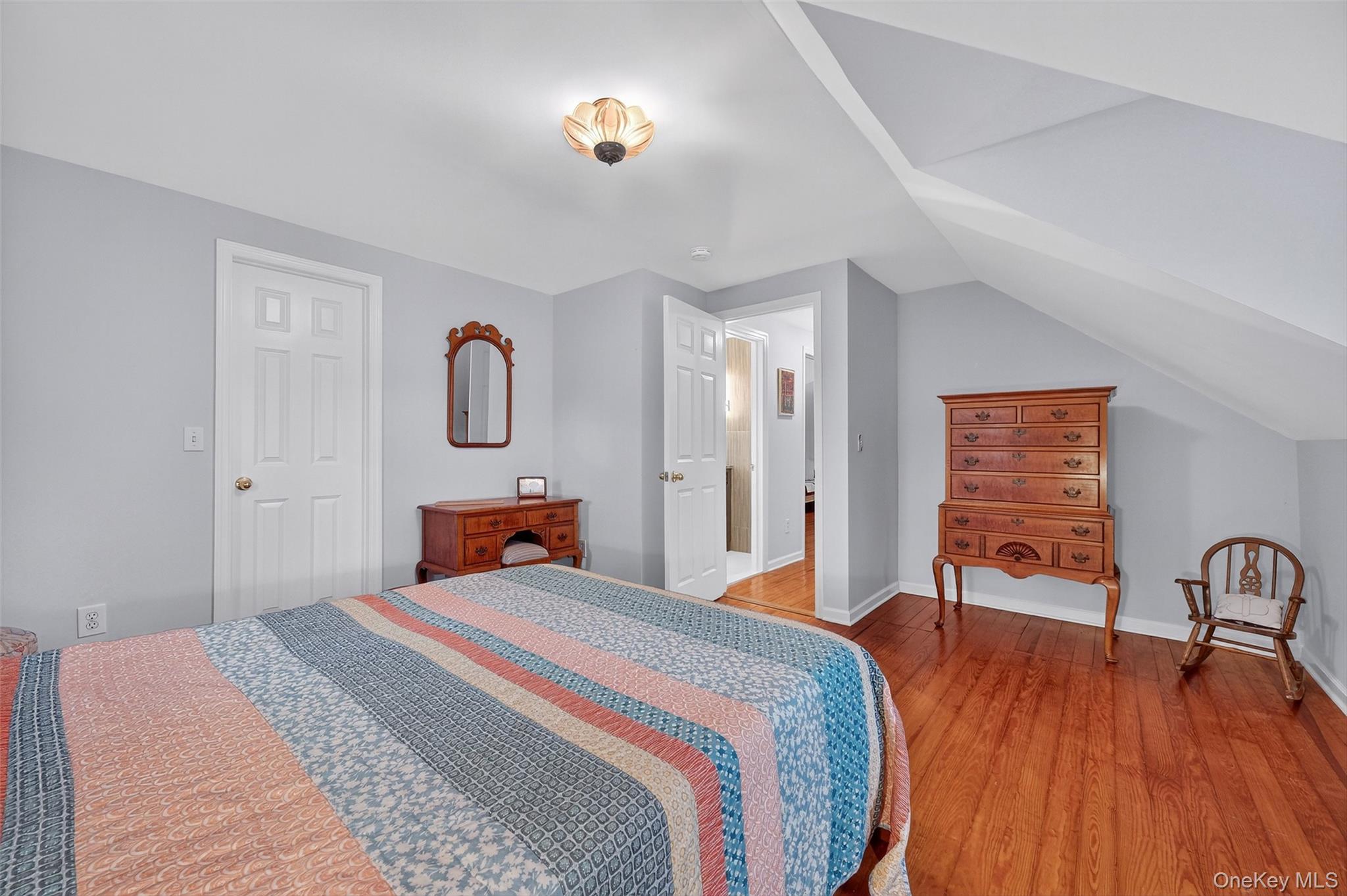 Croton-On-Hudson, New York 10520, United States, 5 Bedrooms Bedrooms, ,3 BathroomsBathrooms,Residential,Active,216679