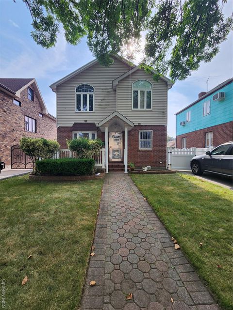 8132 252nd Street Bellerose NY 11426
