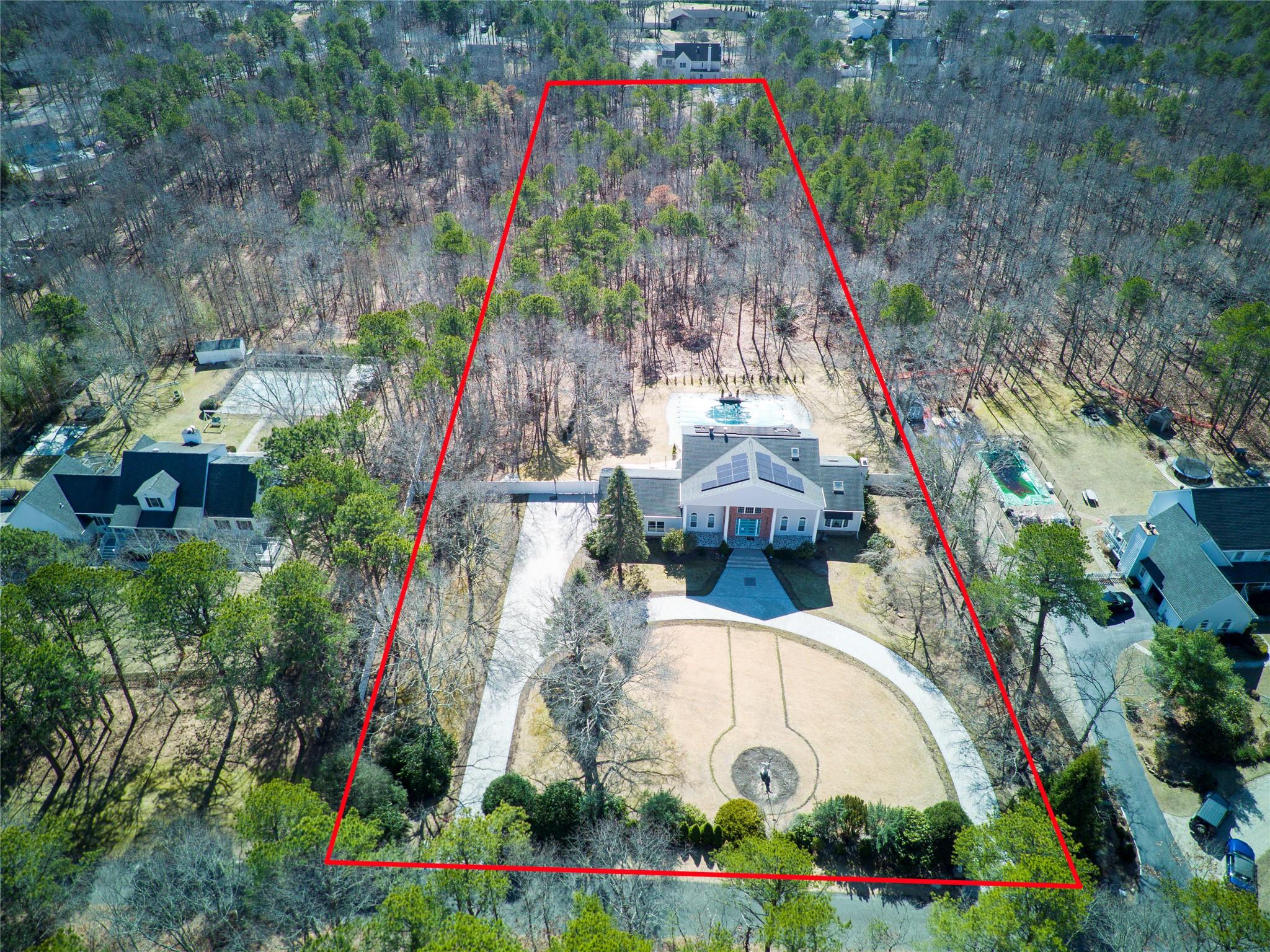 22 Russell Street, Manorville, New York image 45