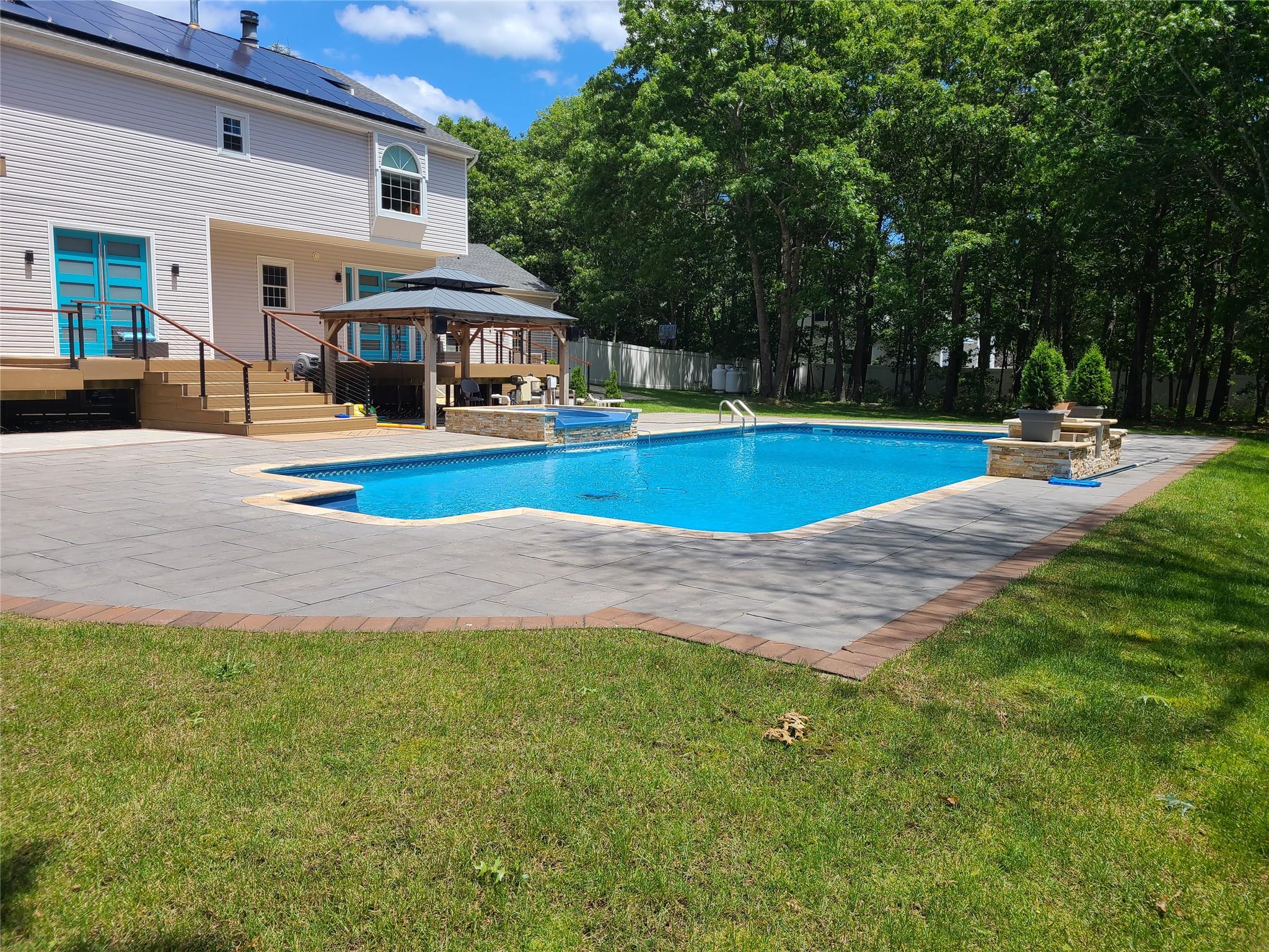 22 Russell Street, Manorville, New York image 34