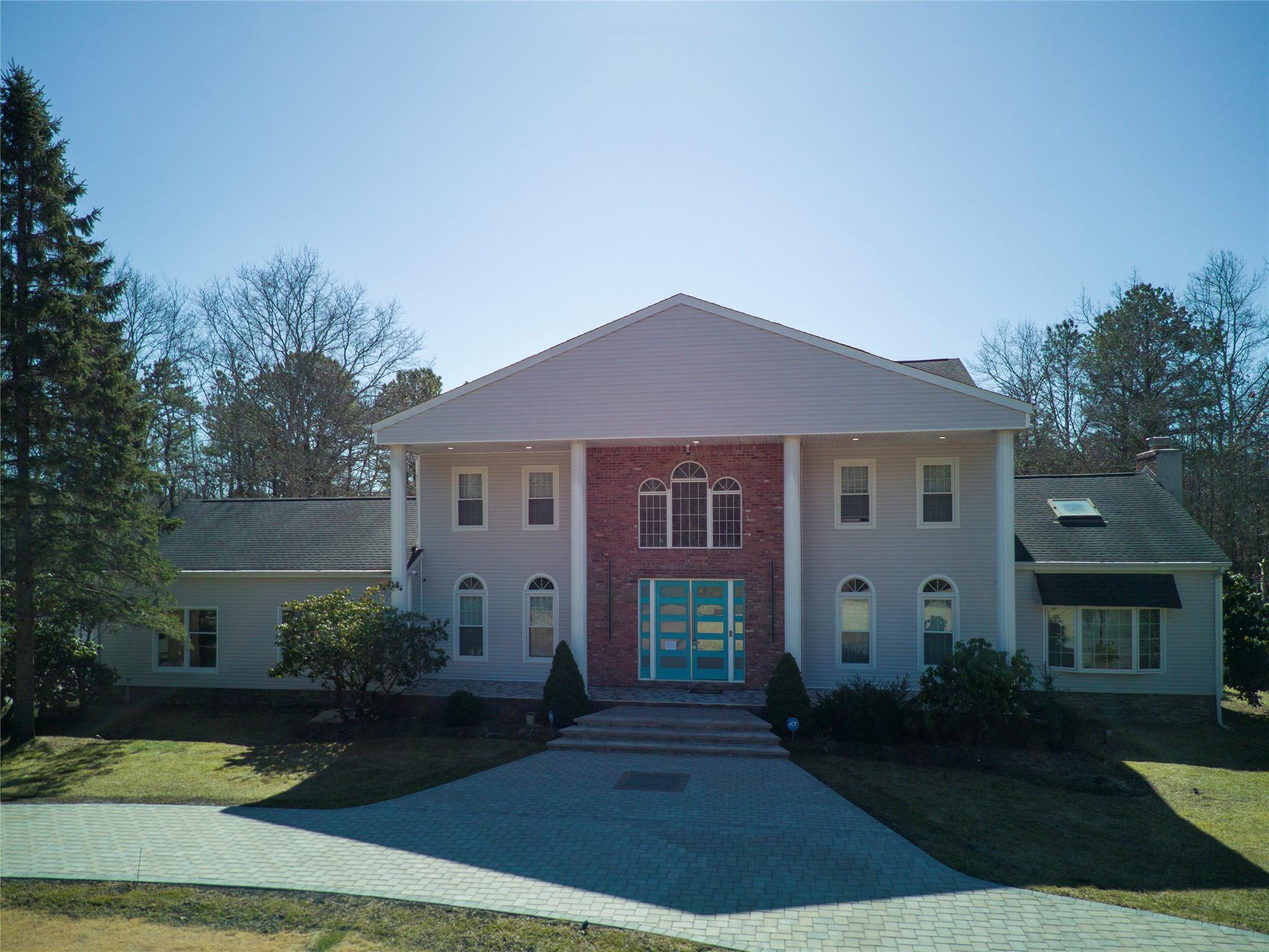 22 Russell Street, Manorville, New York image 39