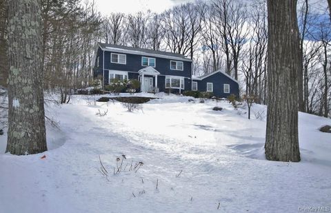 9 Crescent Lane Putnam Valley NY 10579