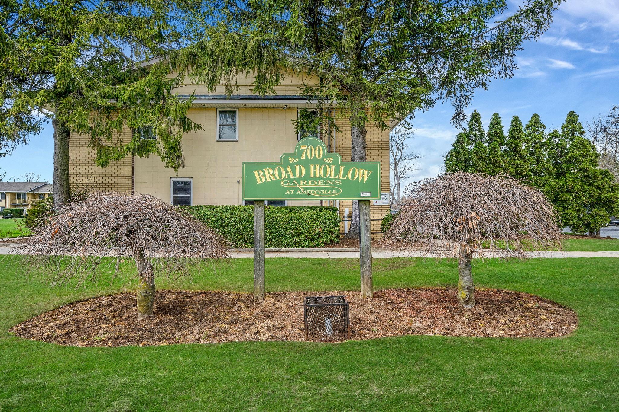 700 Broadway #47, Amityville, New York image 1