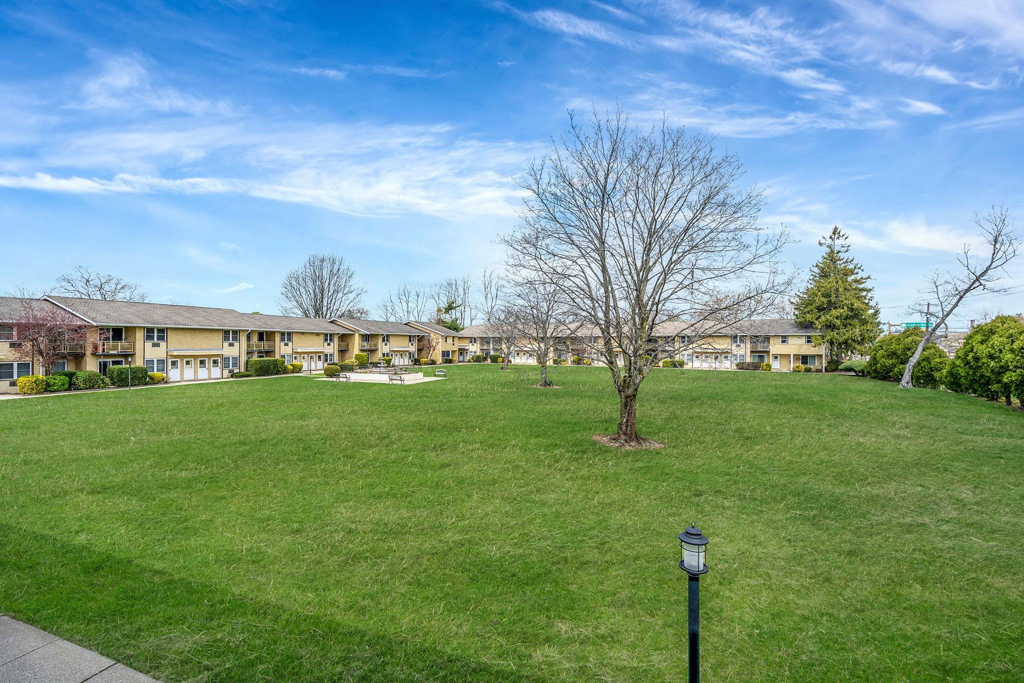 700 Broadway #47, Amityville, New York image 3