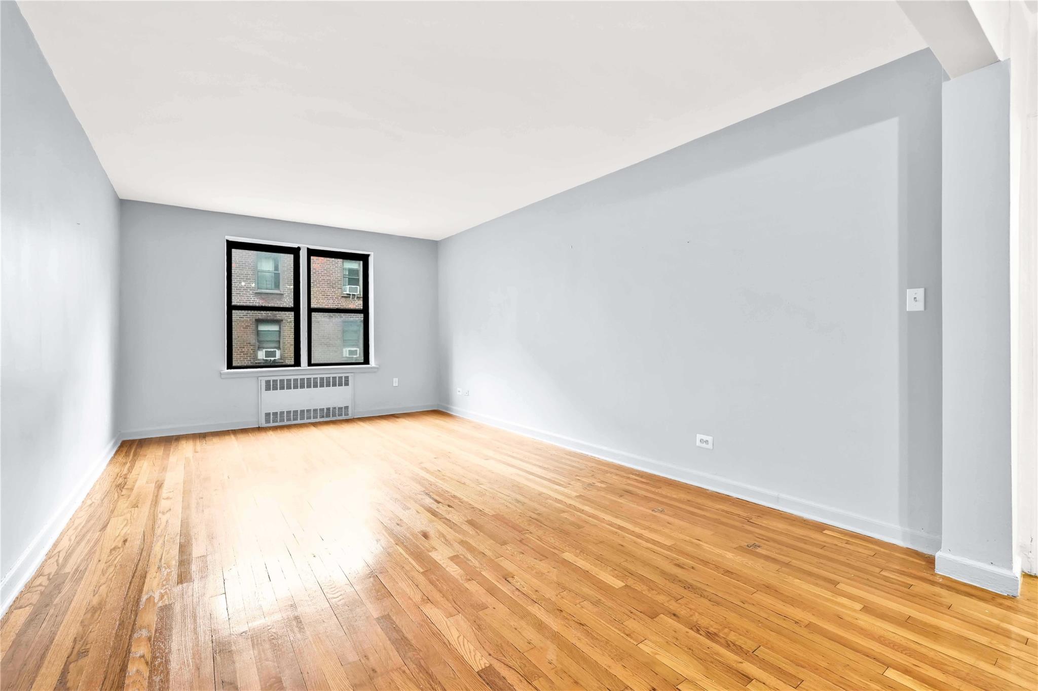 Property for Sale at 87th Street 4A, Jackson Heights, Queens, NY - Bedrooms: 1 
Bathrooms: 1 
Rooms: 3  - $330,000