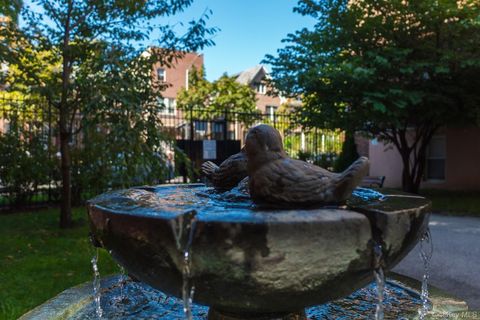 Photo of 3345 90th Street #3G, Jackson Heights, NY 11101 (MLS # 978402)