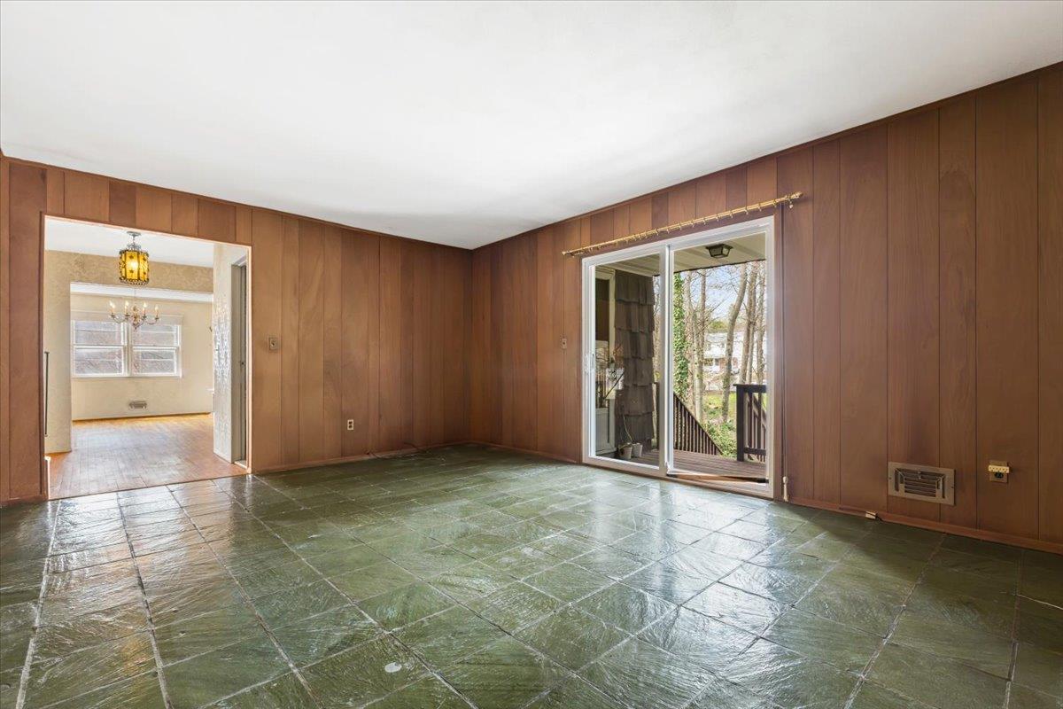 16 Reyna Lane, New Rochelle, New York image 16