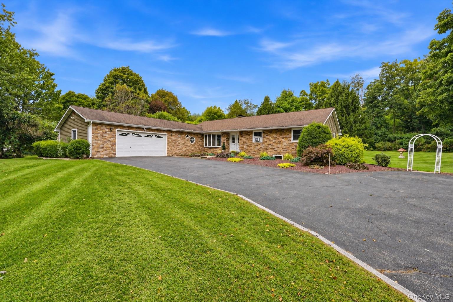 27 Bobolink Lane