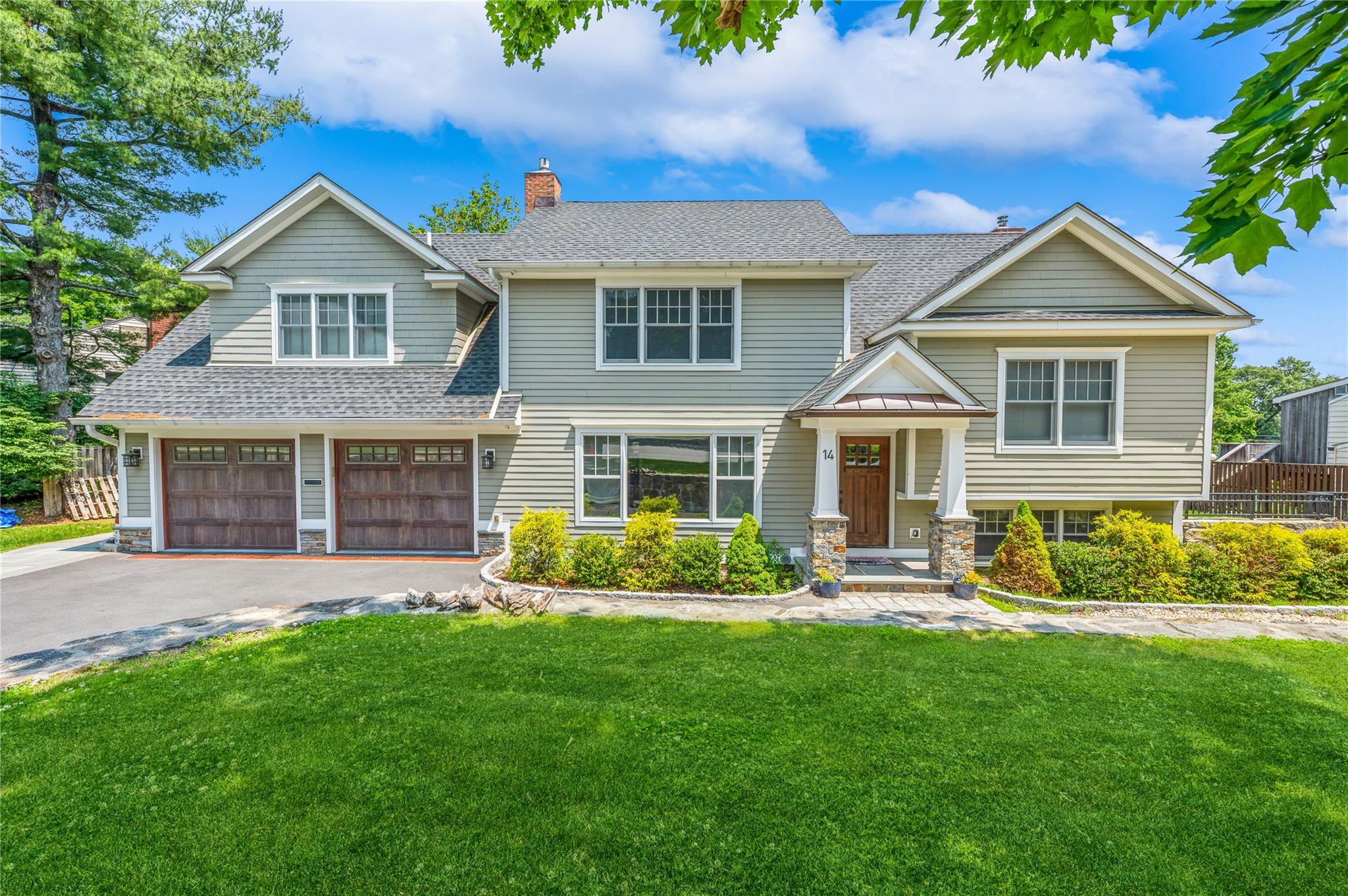 Rental Property at Harvard Lane, Hastings-On-Hudson, New York - Bedrooms: 4 
Bathrooms: 3 
Rooms: 7  - $10,500 MO.