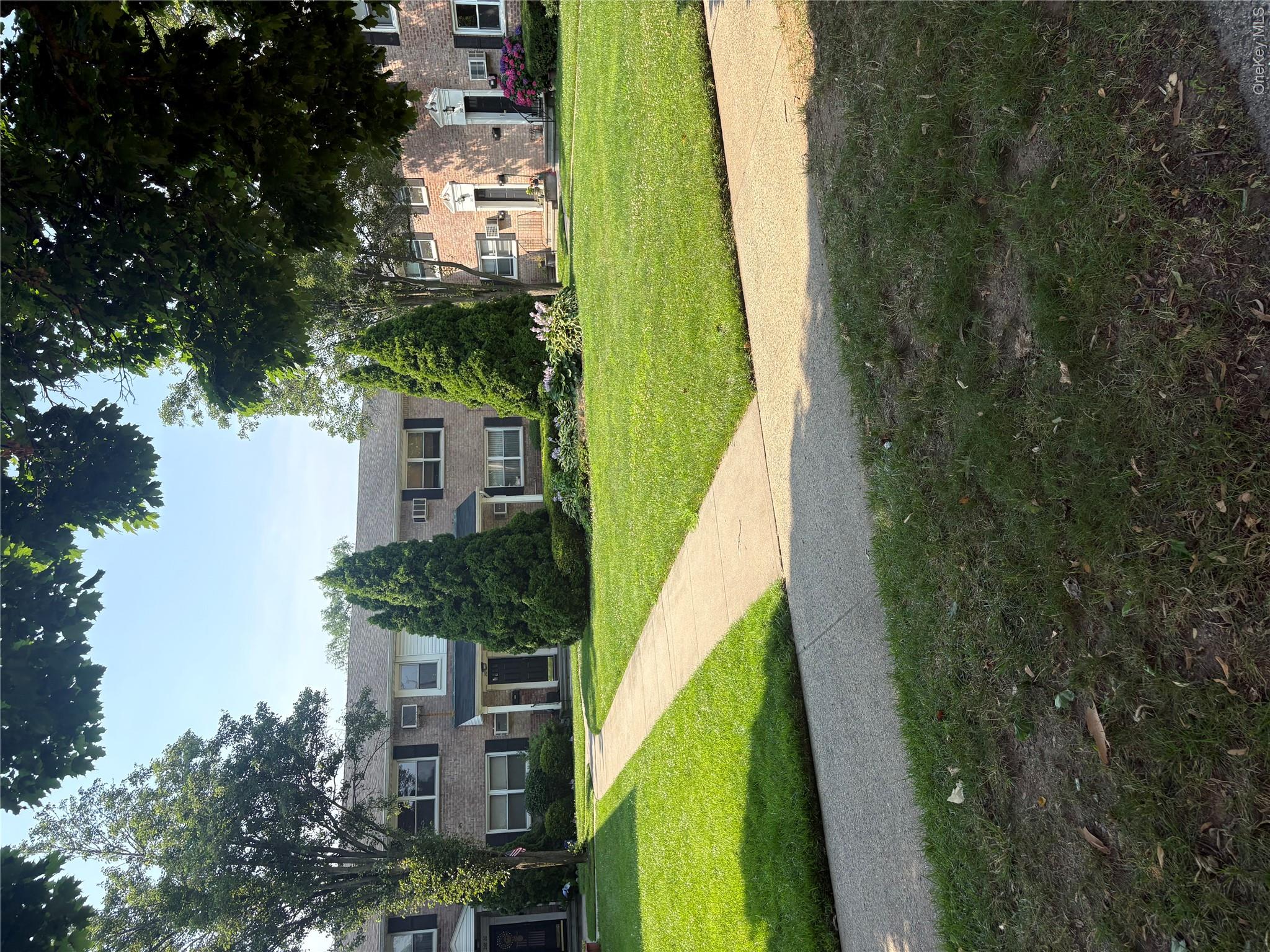 268-18 81st Avenue #B, New Hyde Park NY 11040