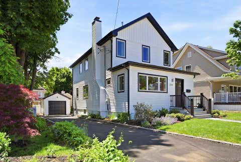 Photo of 134 Murray Avenue, Port Washington, NY 11050 (MLS # 1007770)
