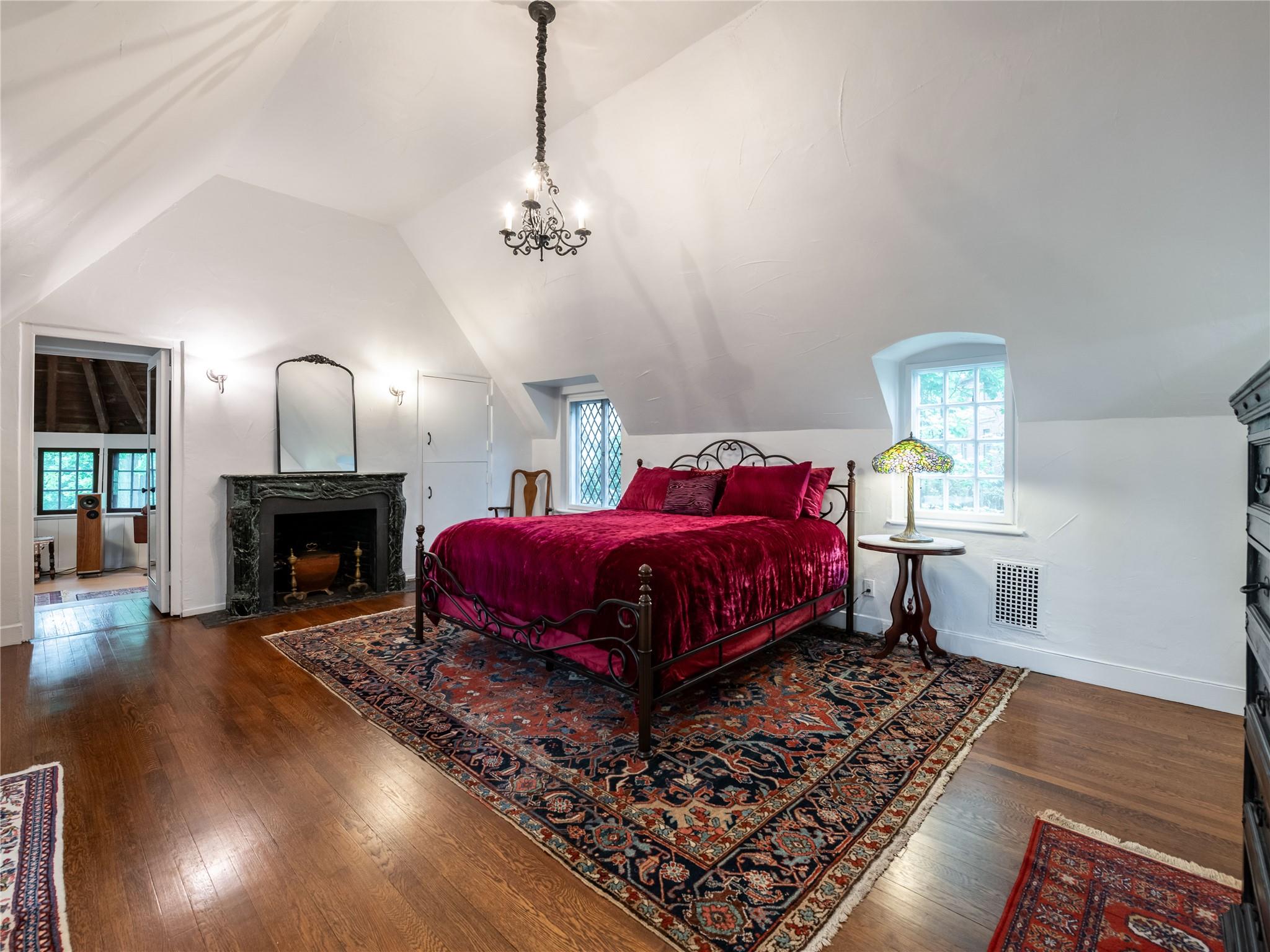 33 Deepdale Drive, Great Neck, New York image 19