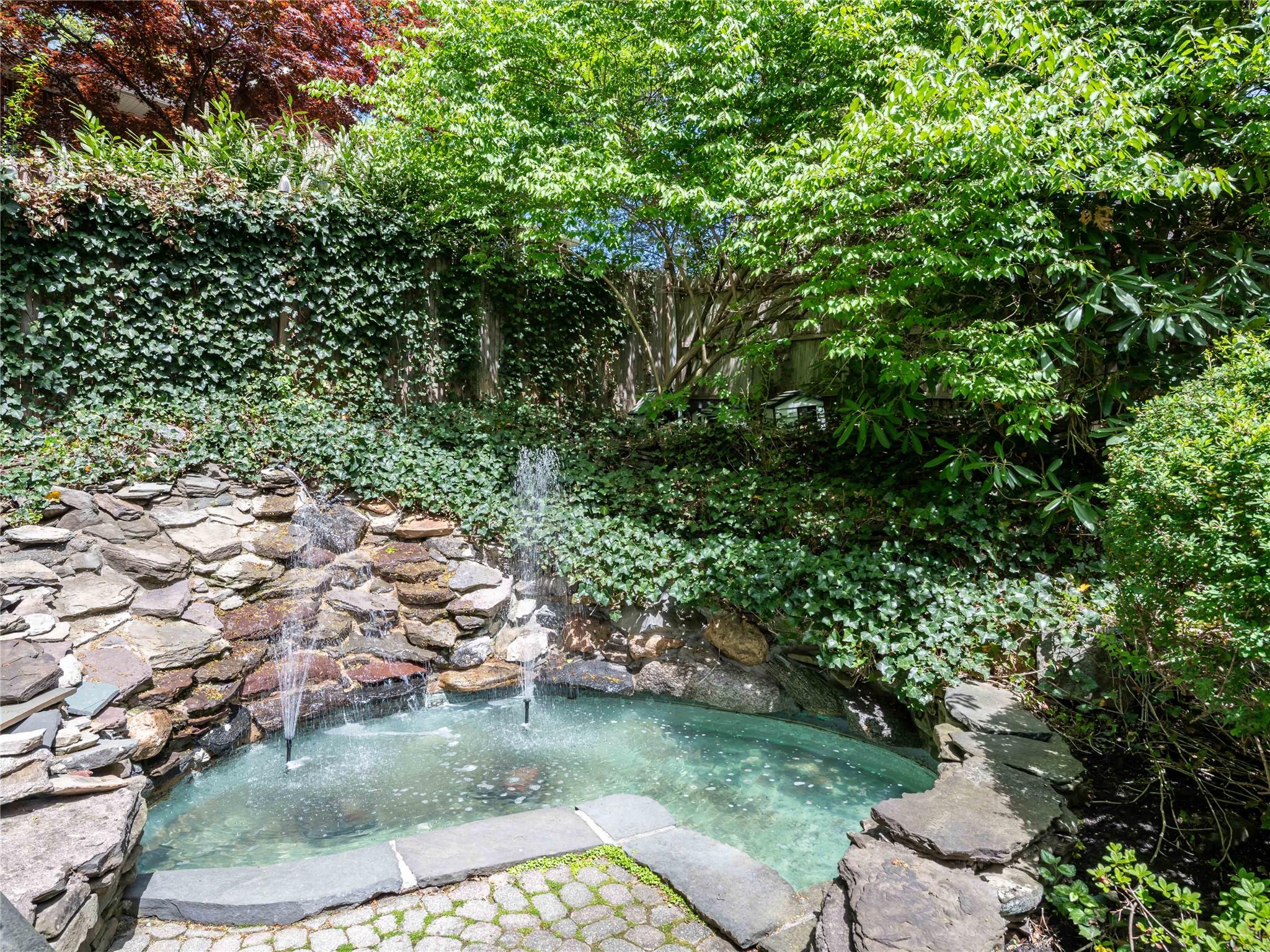 33 Deepdale Drive, Great Neck, New York image 32