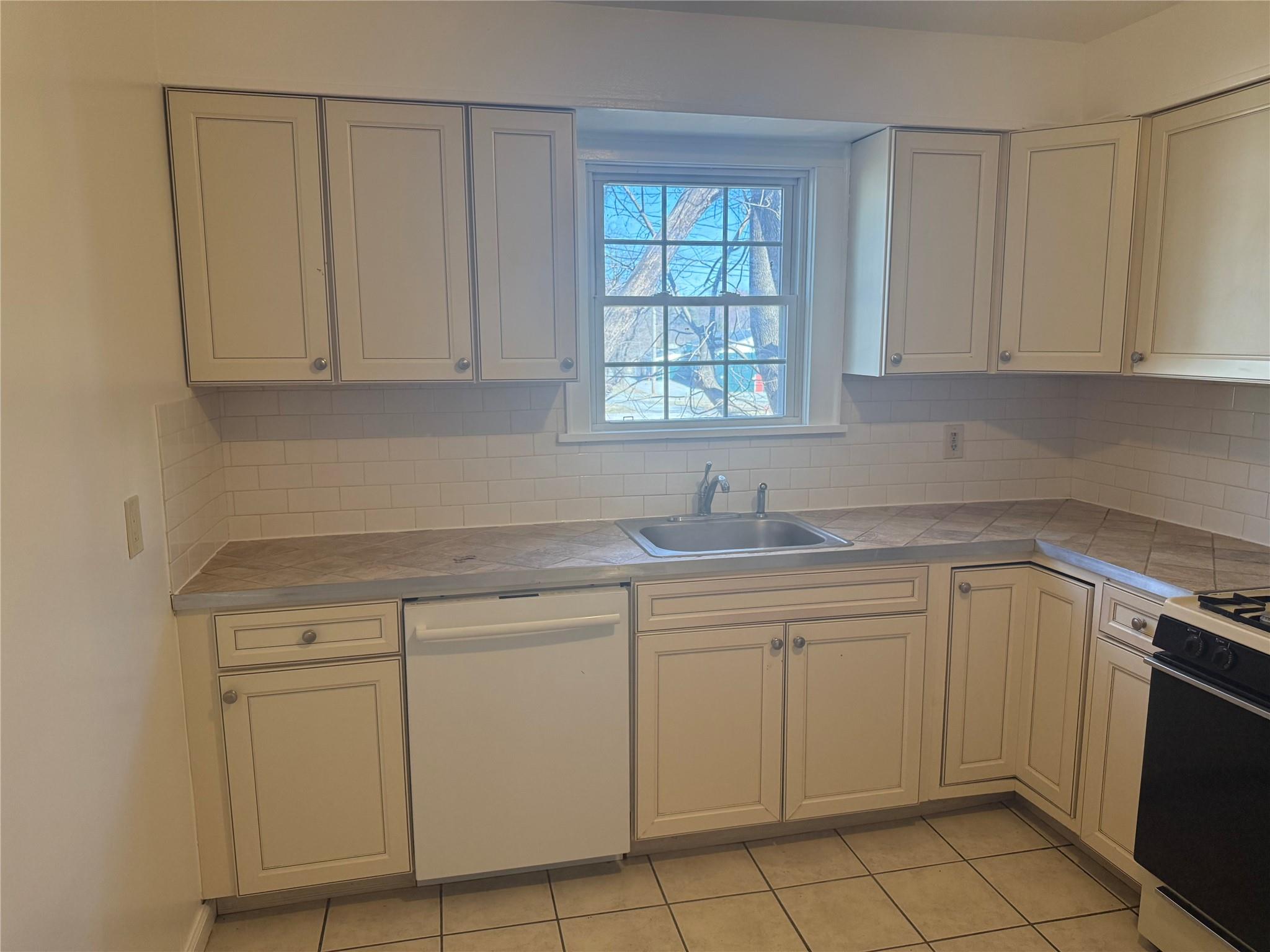 Wappingers Falls, New York 12590, United States, 2 Bedrooms Bedrooms, ,1 BathroomBathrooms,Residential,Active,104307