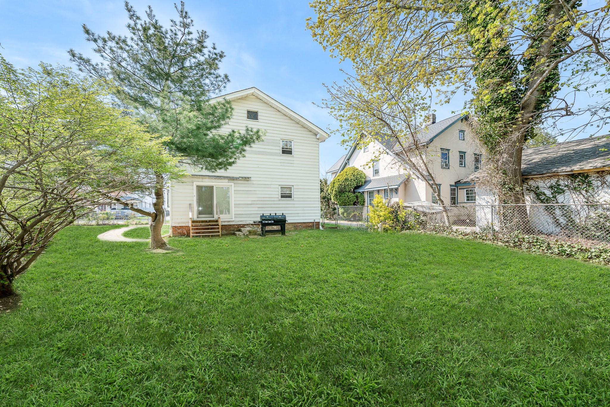 269 Oakview Avenue, Farmingdale, New York image 5