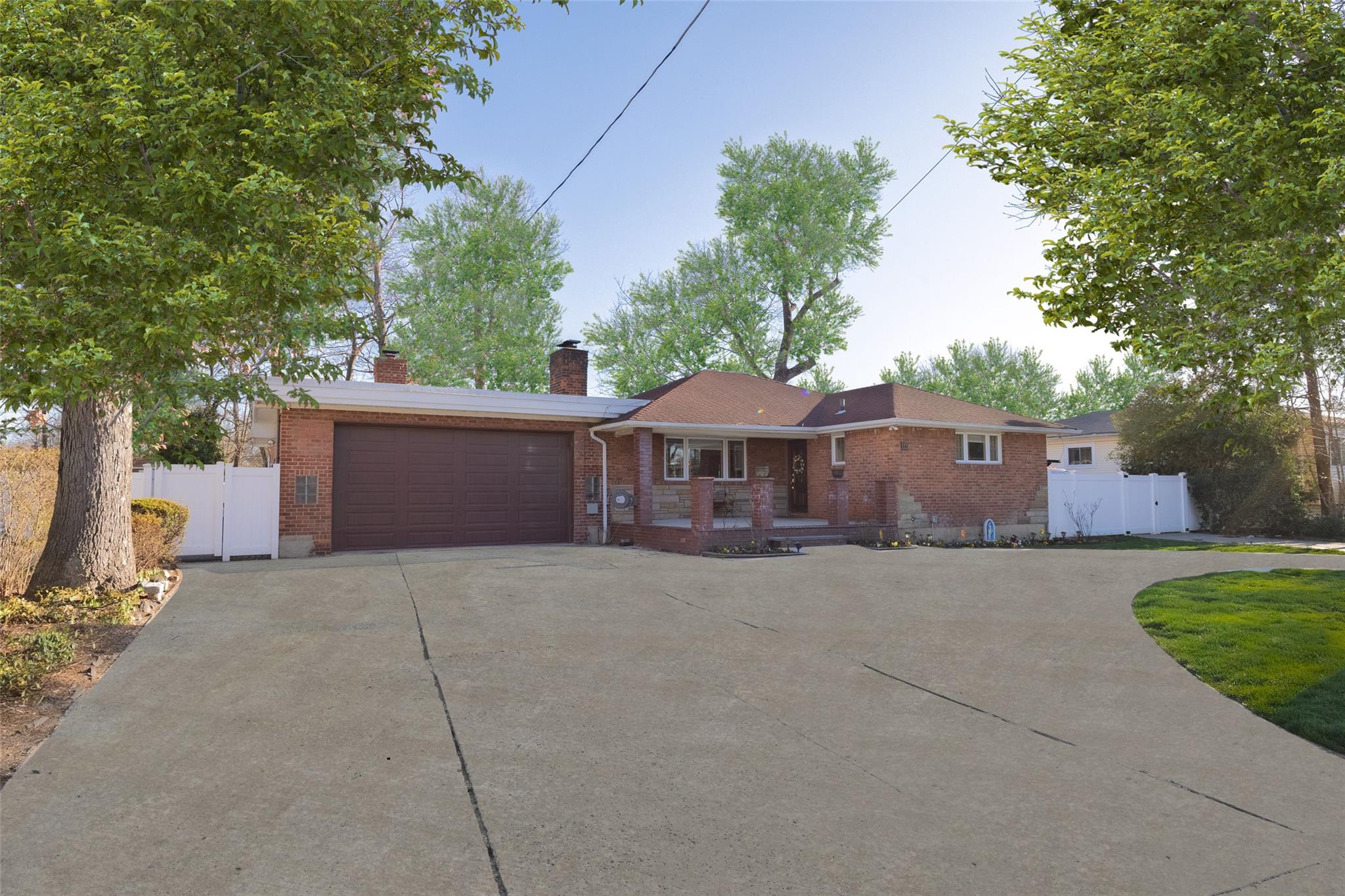 551 Pinebrook Avenue, West Hempstead, New York image 6