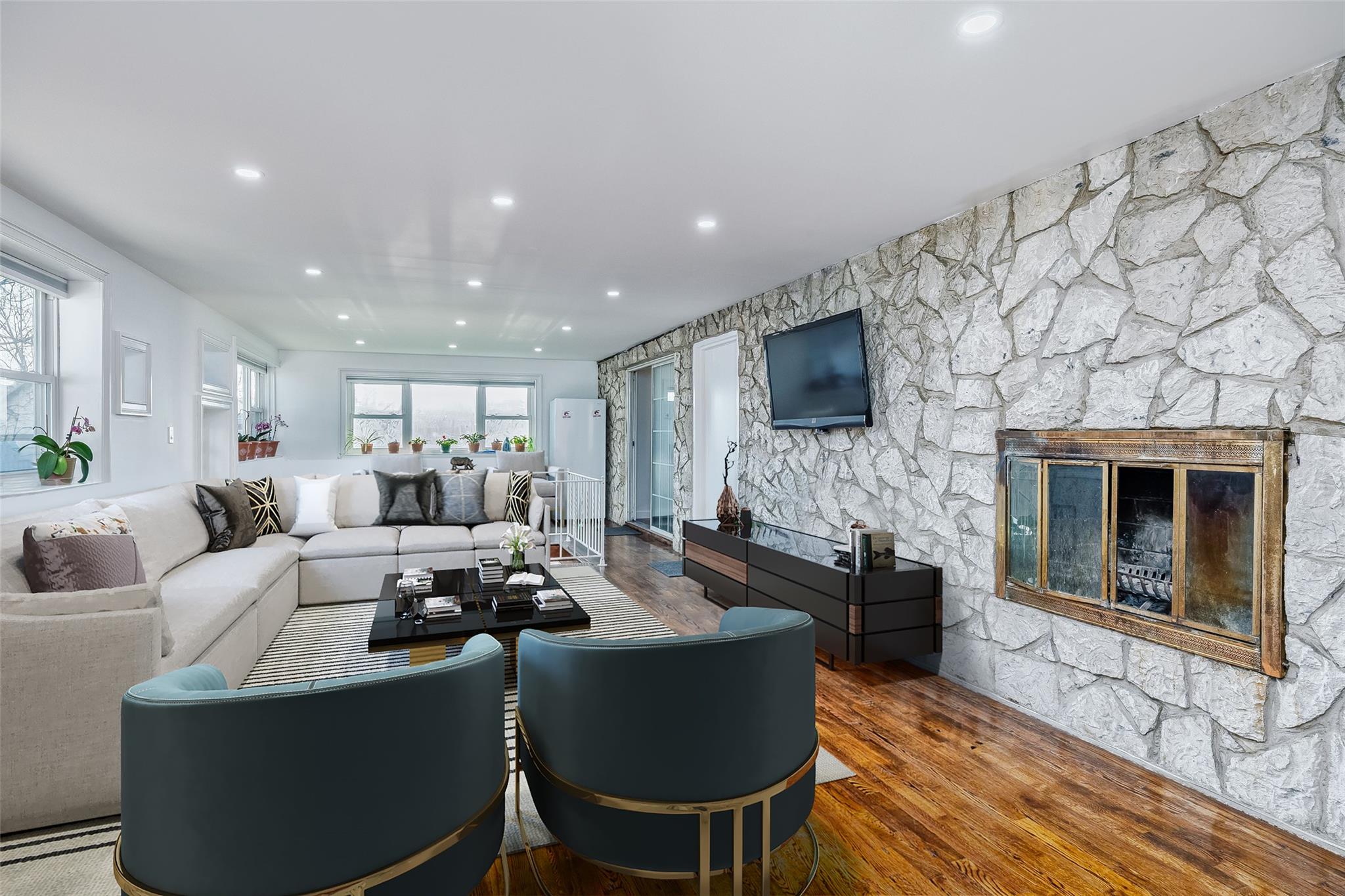 551 Pinebrook Avenue, West Hempstead, New York image 13