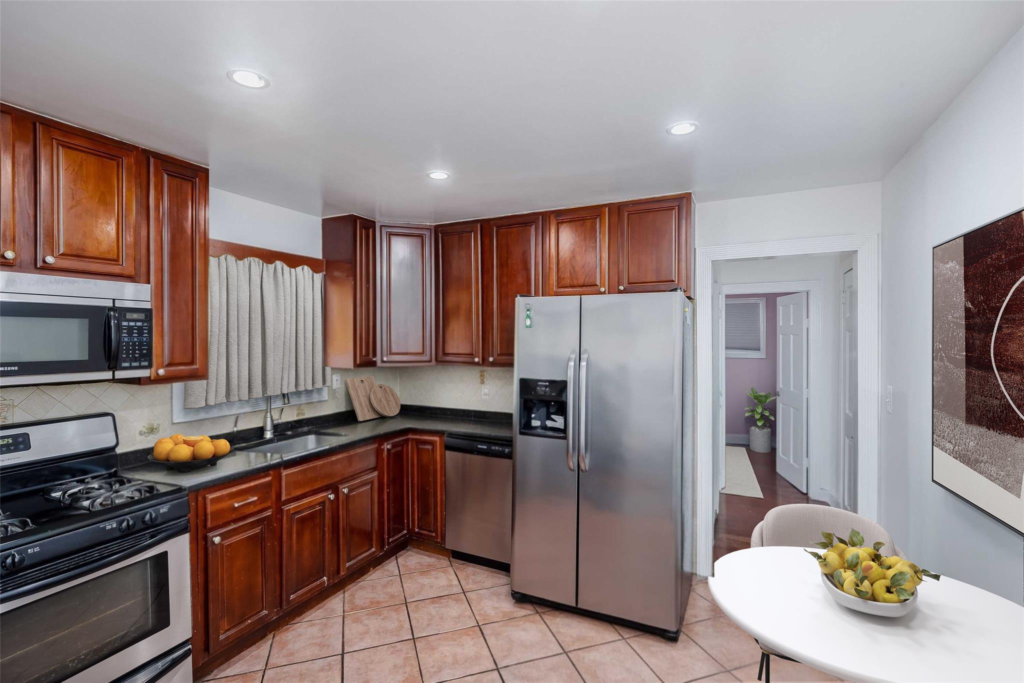 551 Pinebrook Avenue, West Hempstead, New York image 17