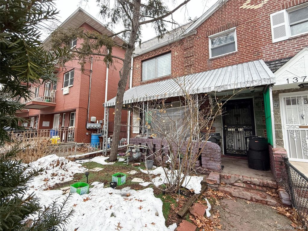 Photo of 13713 56th Avenue, Flushing, NY 11355 (MLS # 963101)