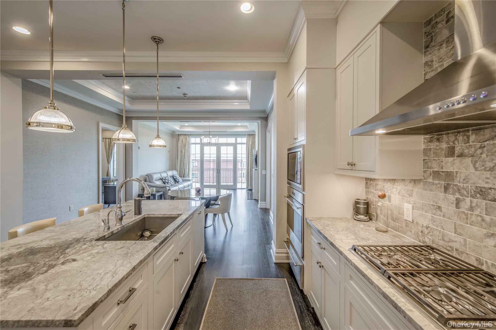 1000 Royal Court 1306
