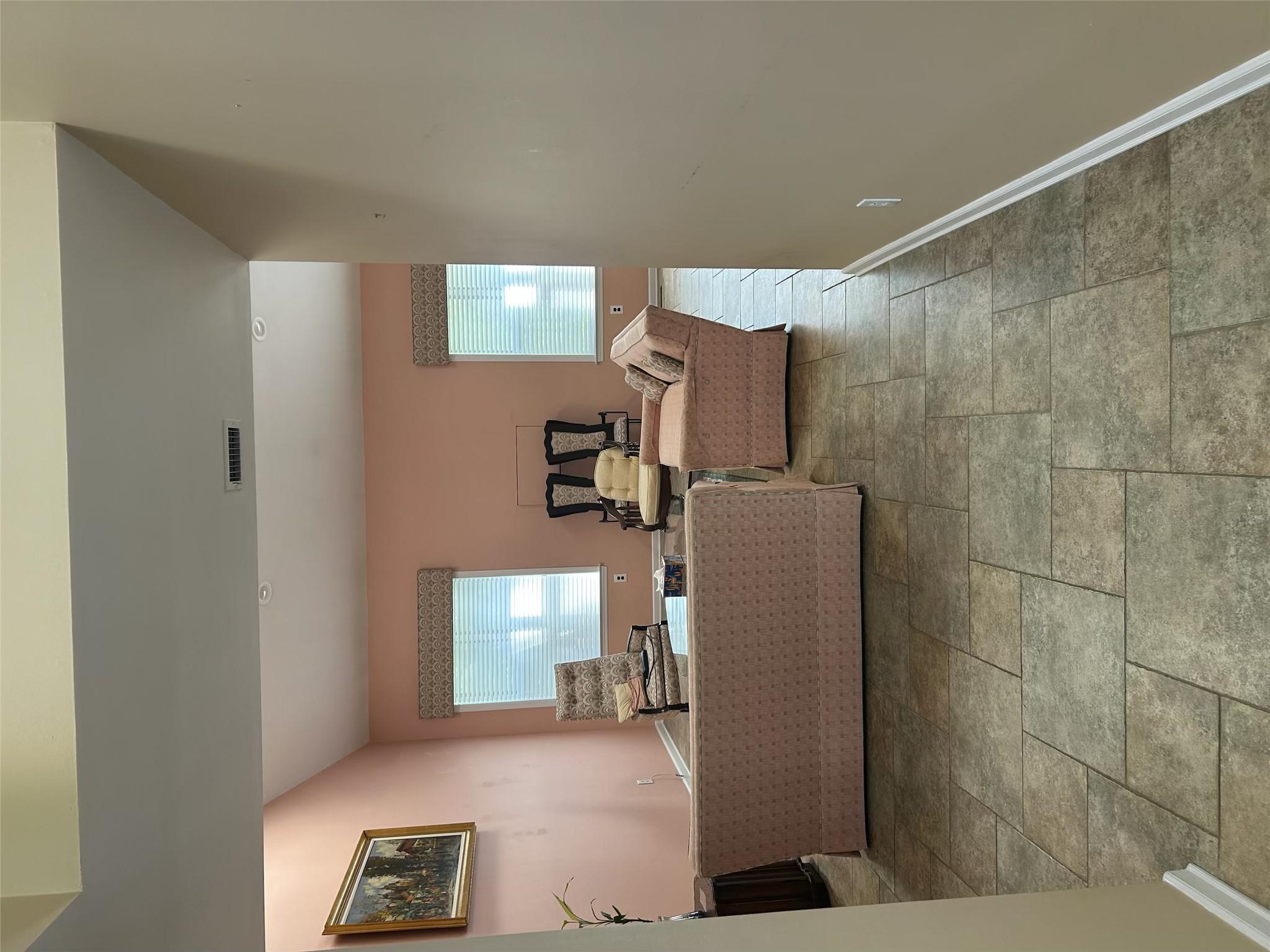 42 Larkspur Lane, Commack, New York image 4