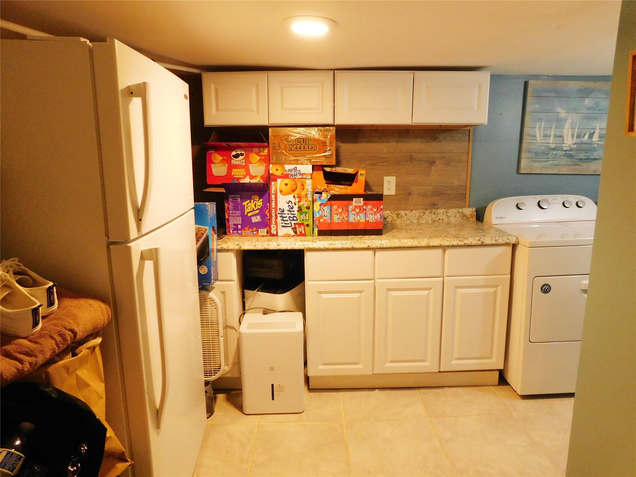 27 Ryder Avenue, North Babylon, New York image 23
