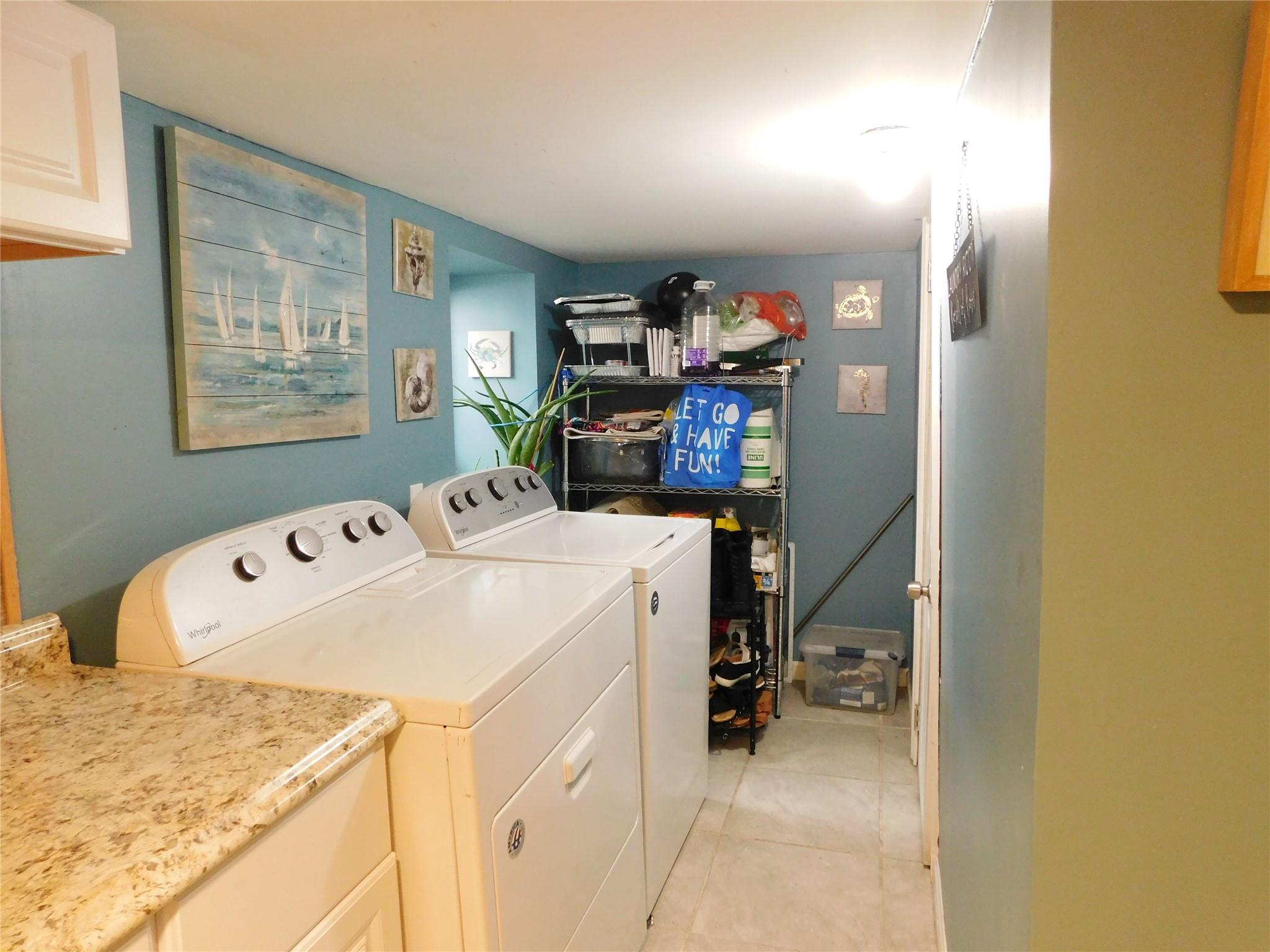 27 Ryder Avenue, North Babylon, New York image 22