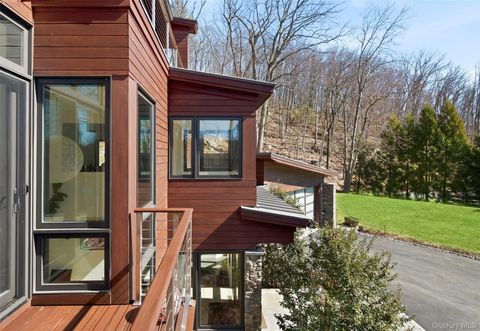 Tiny photo for 2 Lakeridge Drive, Armonk, NY 10504 (MLS # 971207)