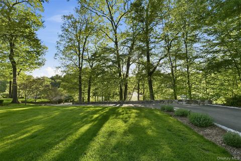 Tiny photo for 2 Lakeridge Drive, Armonk, NY 10504 (MLS # 971207)