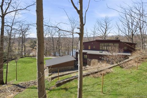 Tiny photo for 2 Lakeridge Drive, Armonk, NY 10504 (MLS # 971207)