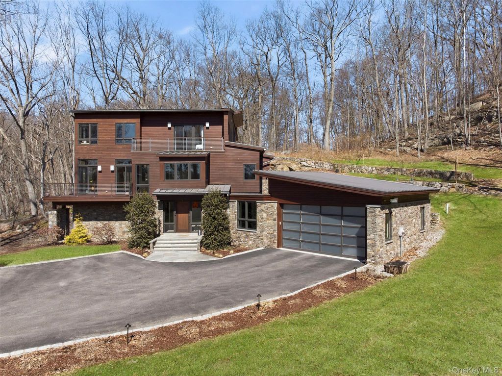 Photo of 2 Lakeridge Drive, Armonk, NY 10504 (MLS # 971207)