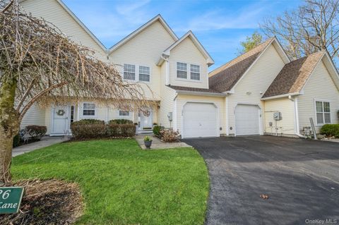 Condo For Sale - 326 Erin Lane<br/> East Setauket, NY 11733
