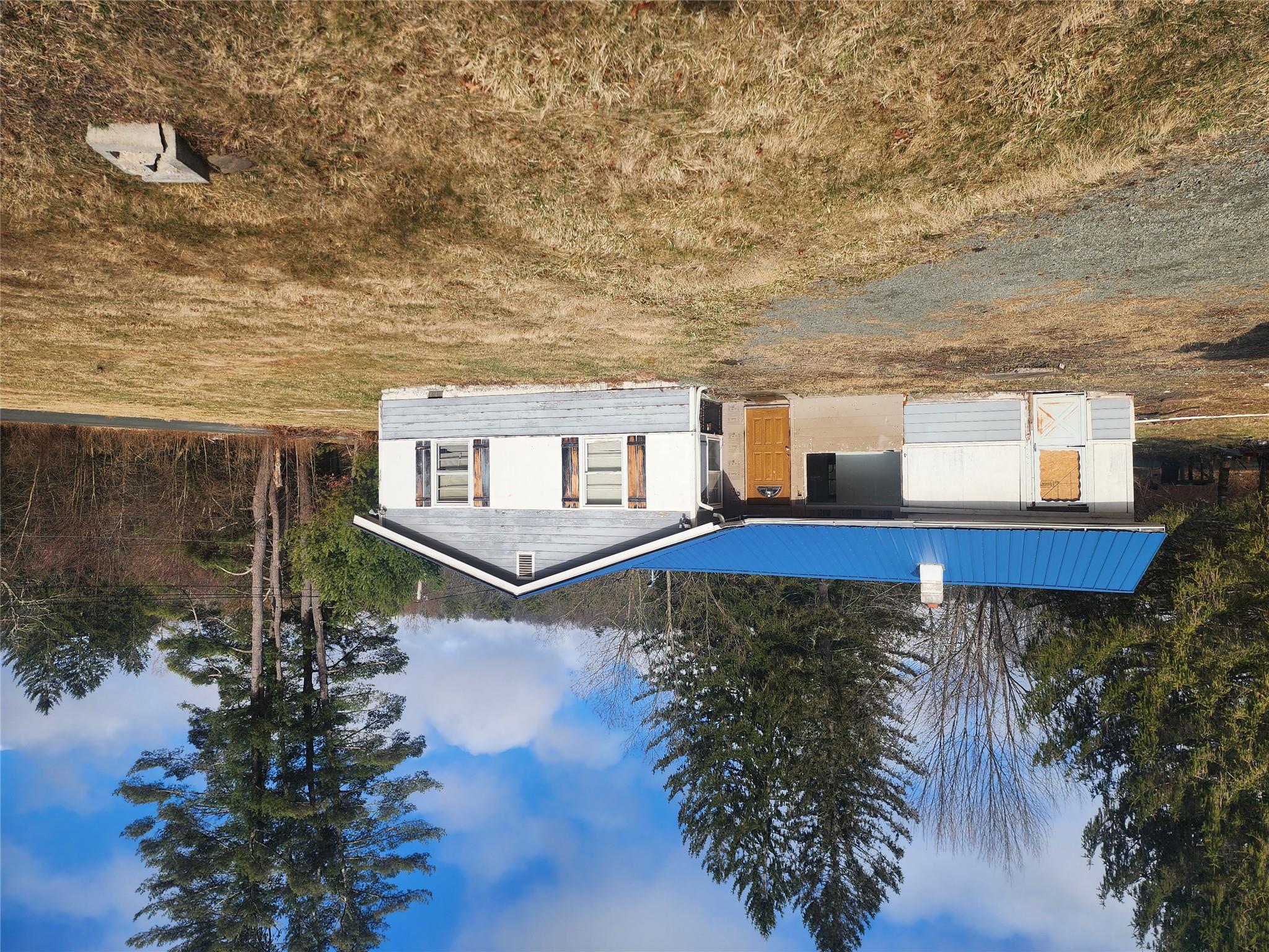 State Route 52, Narrowsburg, New York - 2 Bedrooms  
1 Bathrooms  
5 Rooms - 