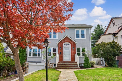 Homes For Sale - 148 Locust Avenue<br/> Scarsdale, NY 10583