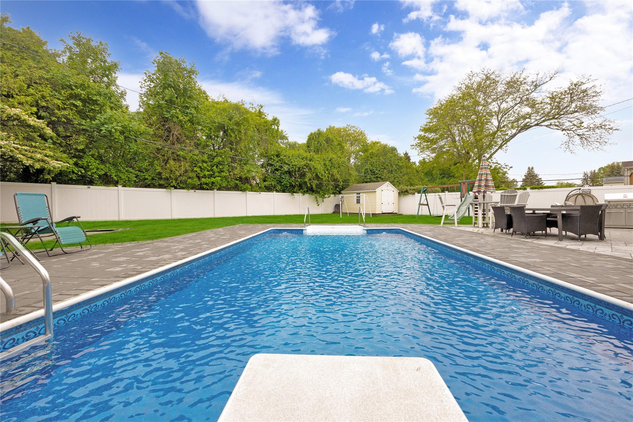 23 Evelyn Drive, Bethpage, New York image 36