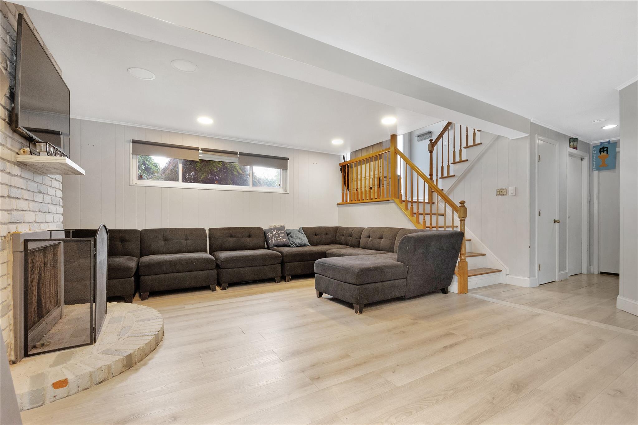 23 Evelyn Drive, Bethpage, New York image 17
