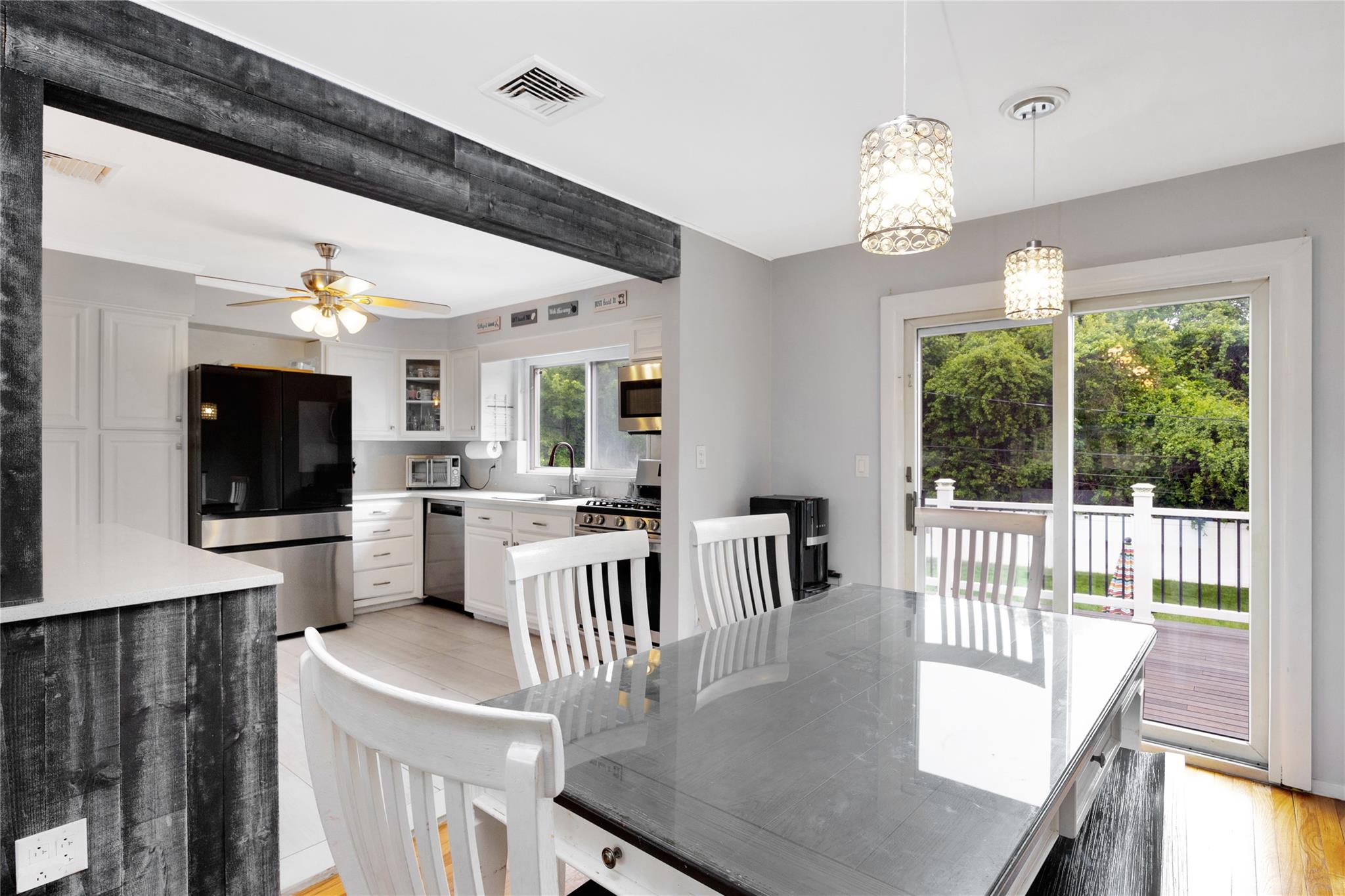23 Evelyn Drive, Bethpage, New York image 8