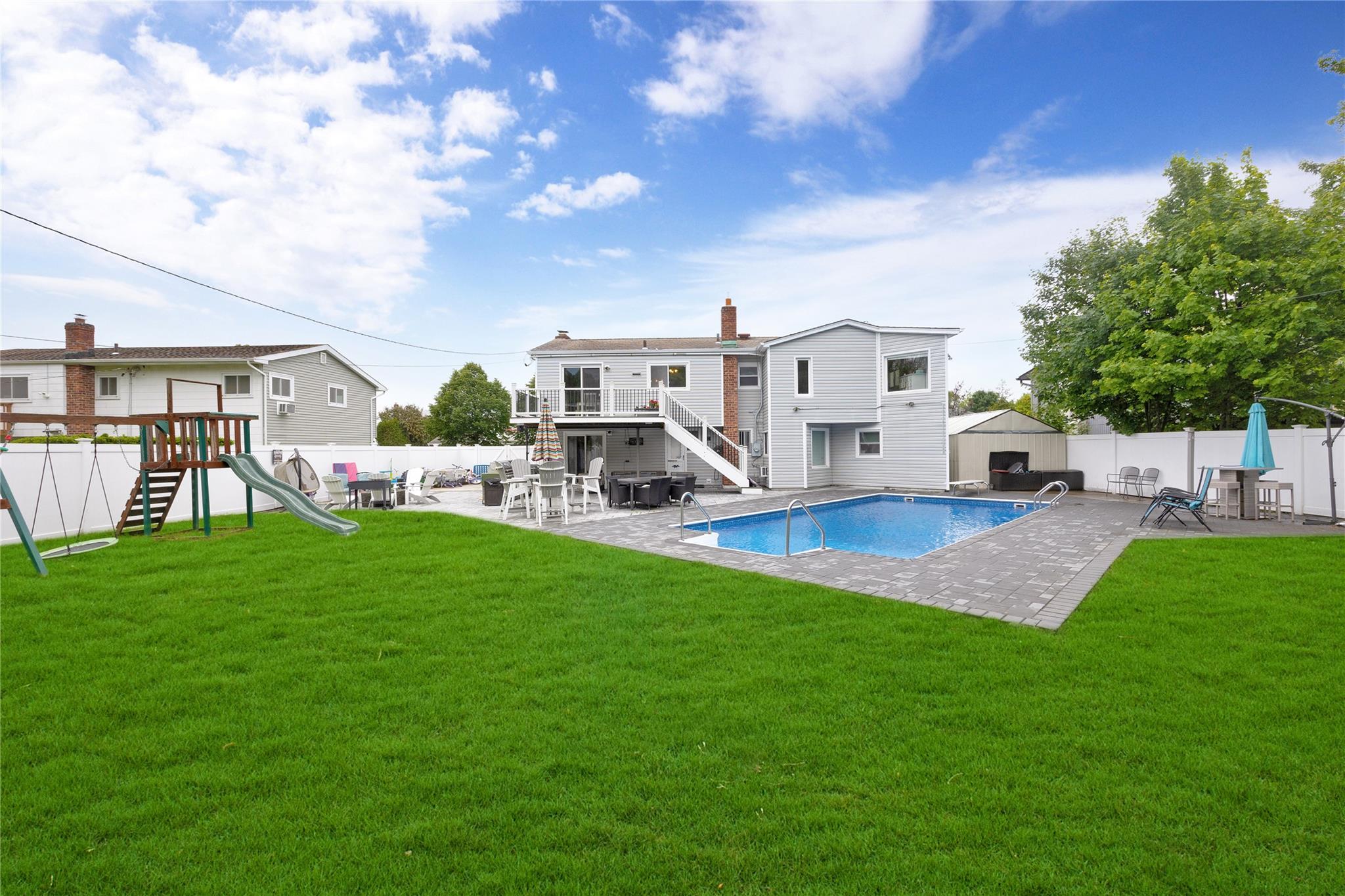 23 Evelyn Drive, Bethpage, New York image 32