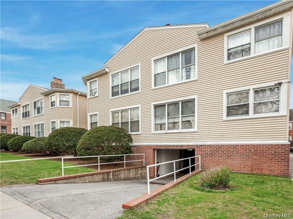 15 Quinby Avenue 1F