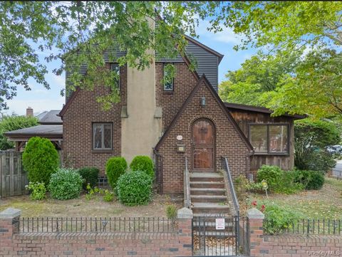 47-69 195th Street Flushing NY 11358